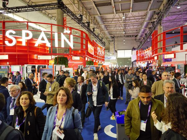 El Pabellón de España en MWC Barcelona 2024 bate su récord de asistencia con más de 10.000 visitantes presenciales y 7.000 virtuales